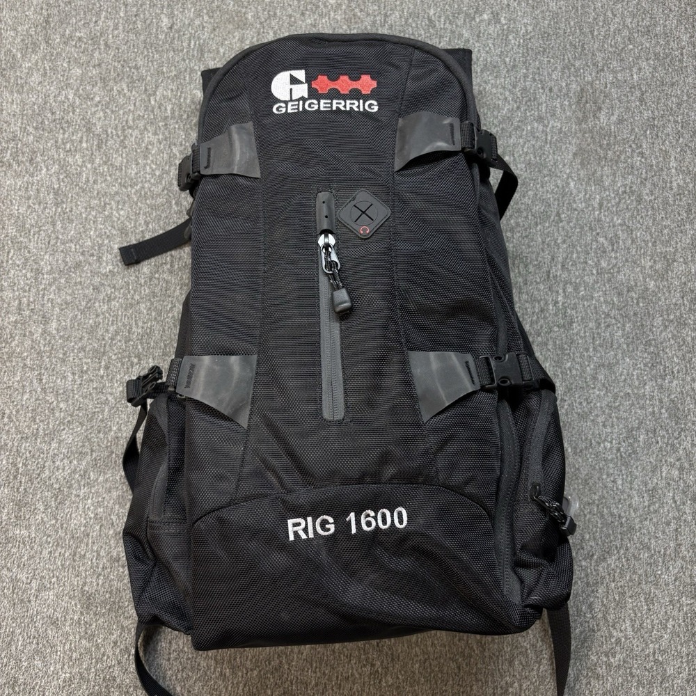 GEIGERRIG RIG 1600 Hydration Pack Backpack Mountain Biking Hiking Camping Black